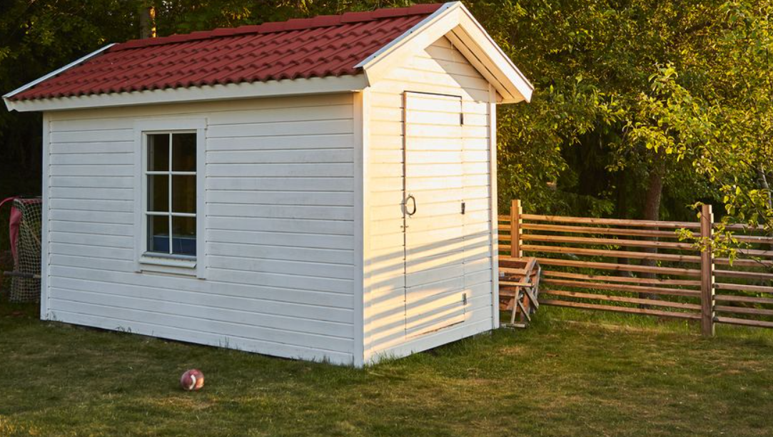 Building an Outdoor Shed vs. Buying Online – We Tell You Which Is Better