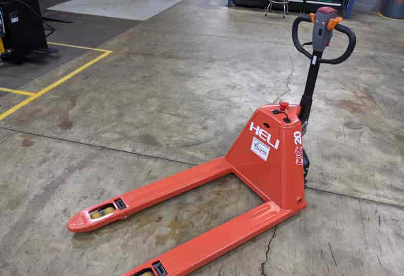 electric pallet jack